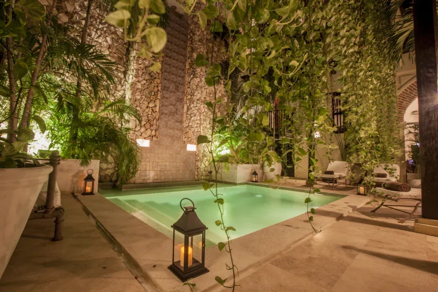 Casa de Alba — photograph 2