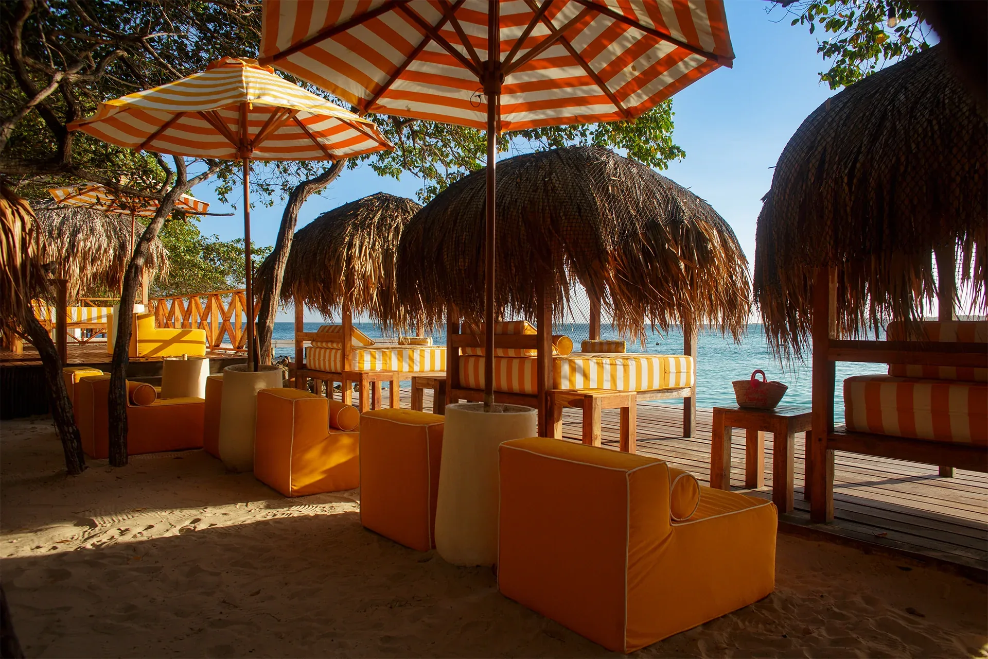 Isla Amores — photograph 5