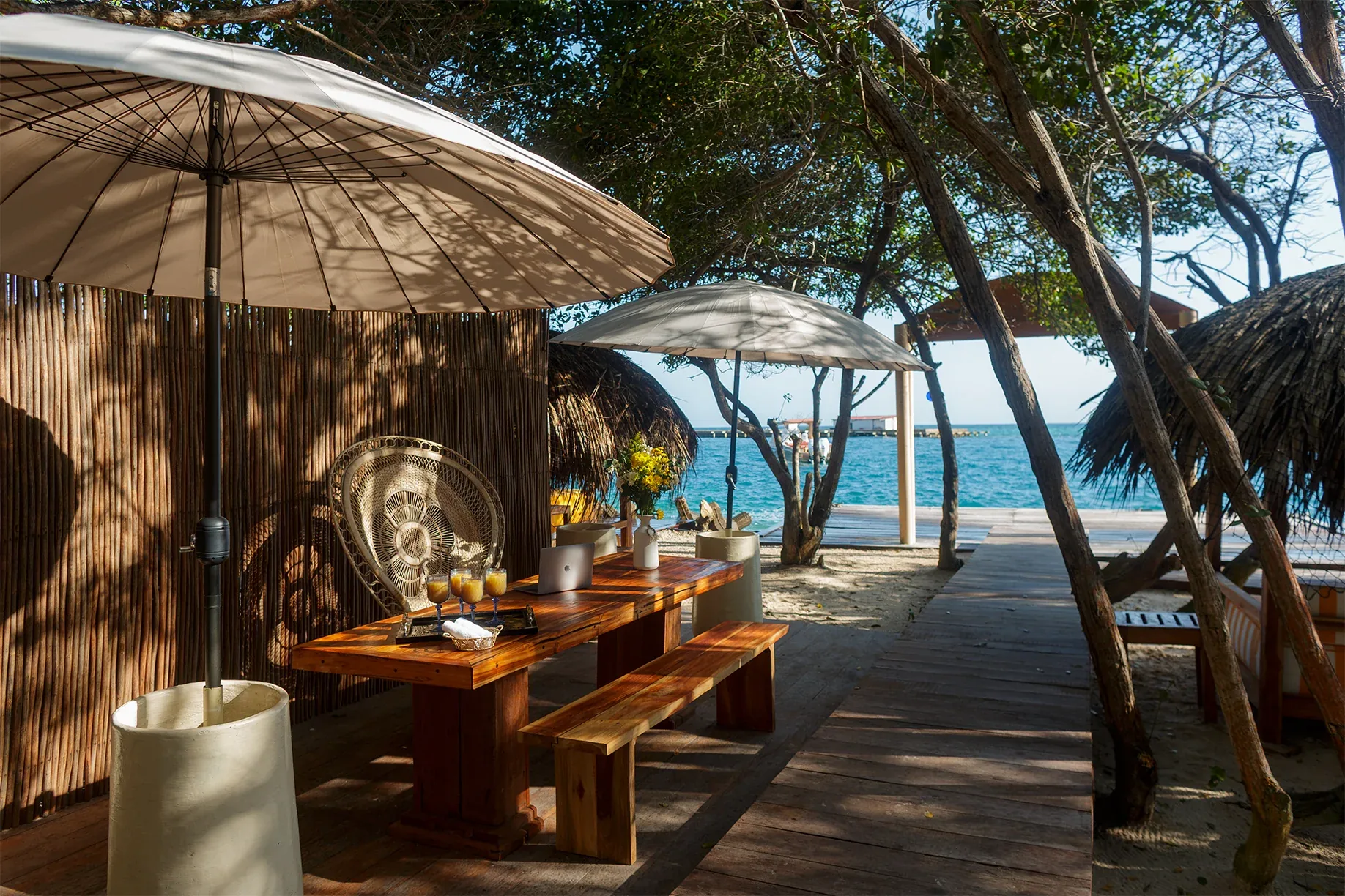 Isla Amores — photograph 12