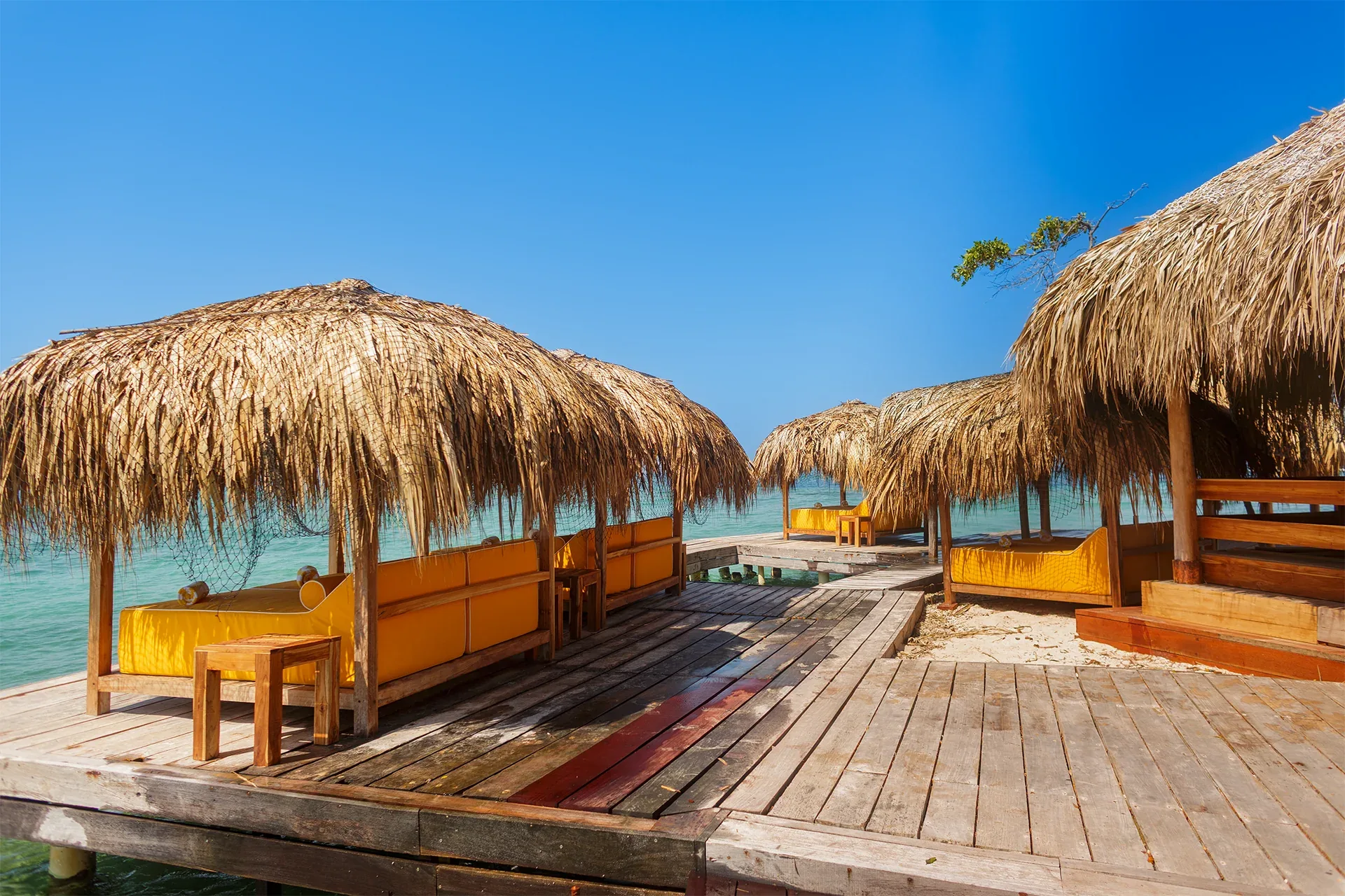 Isla Amores — photograph 20