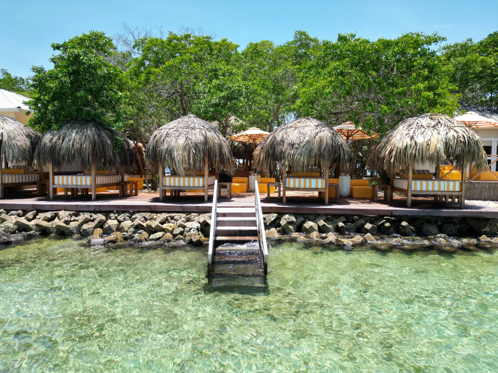 Isla Amores — photograph 27