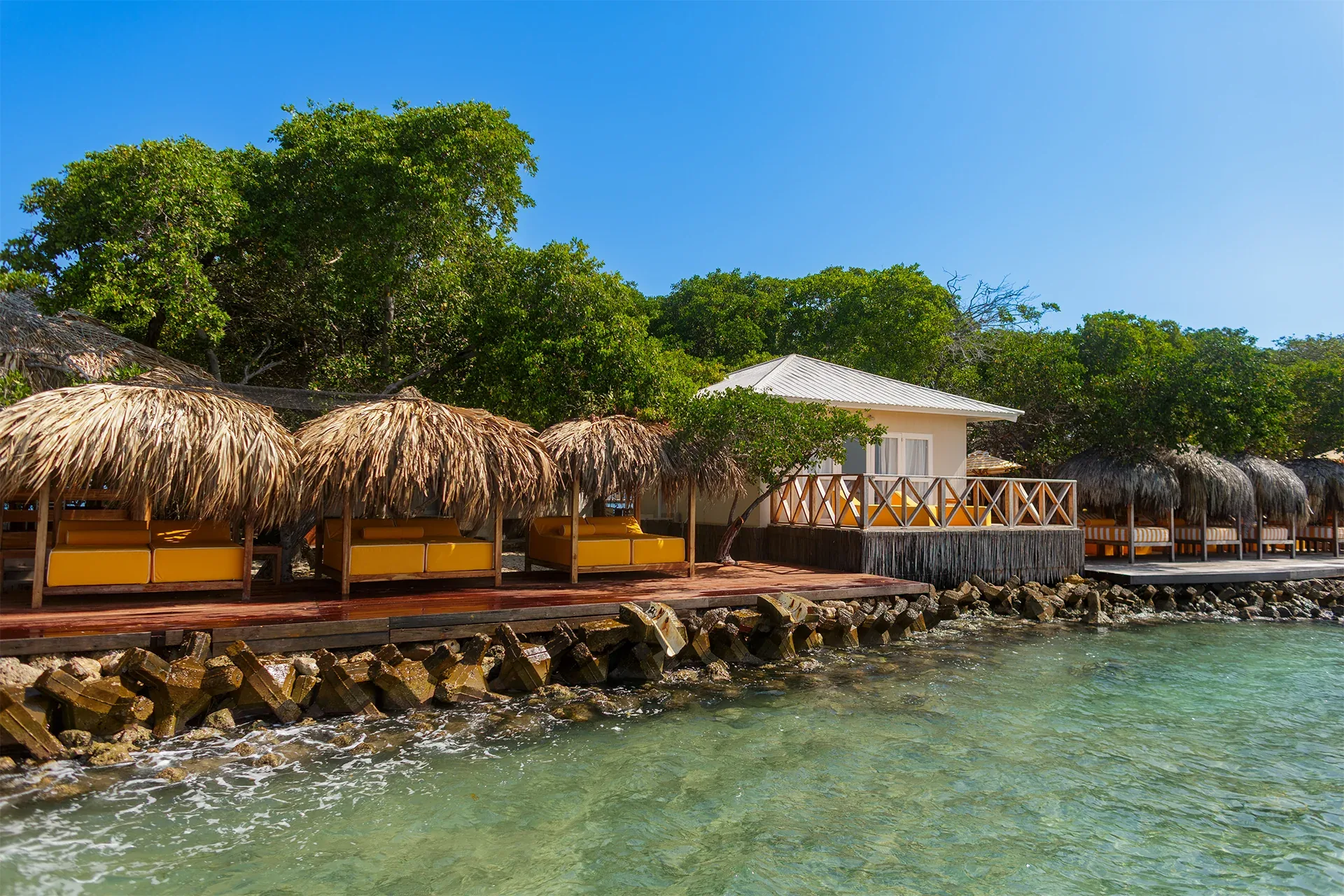 Isla Amores — photograph 31