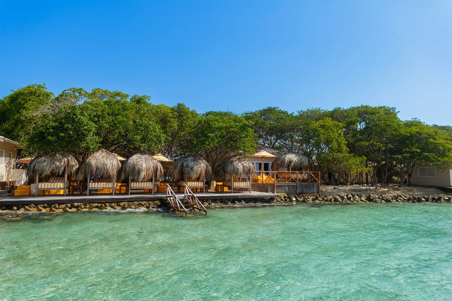 Isla Amores — photograph 40
