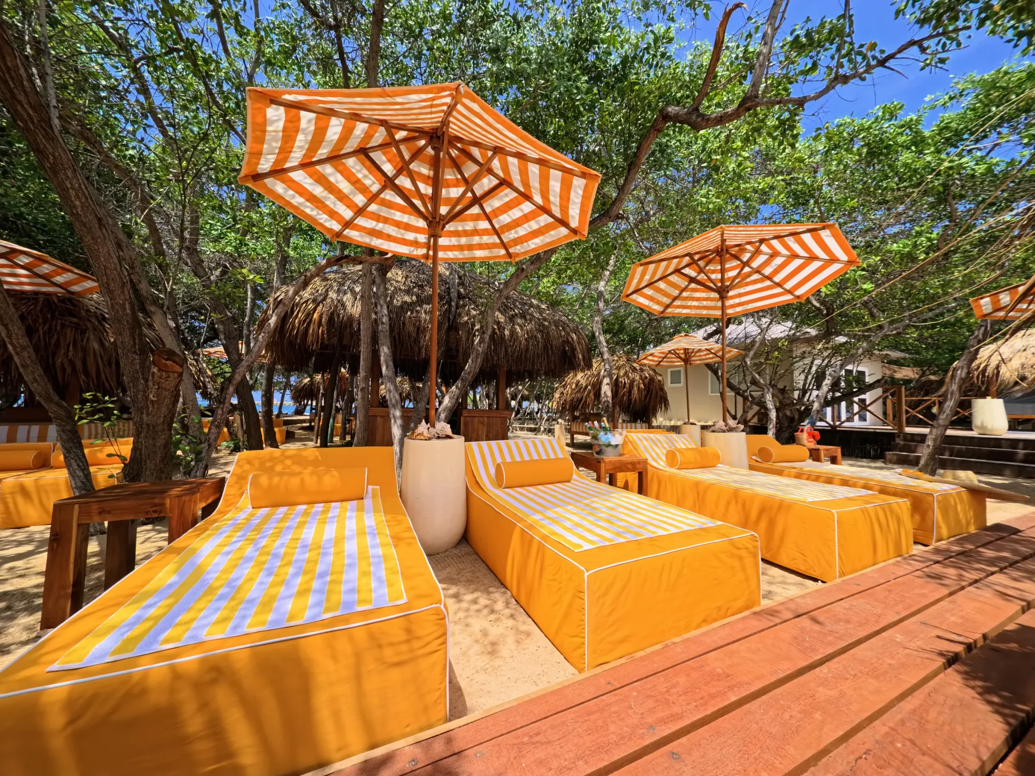 Isla Amores — photograph 41